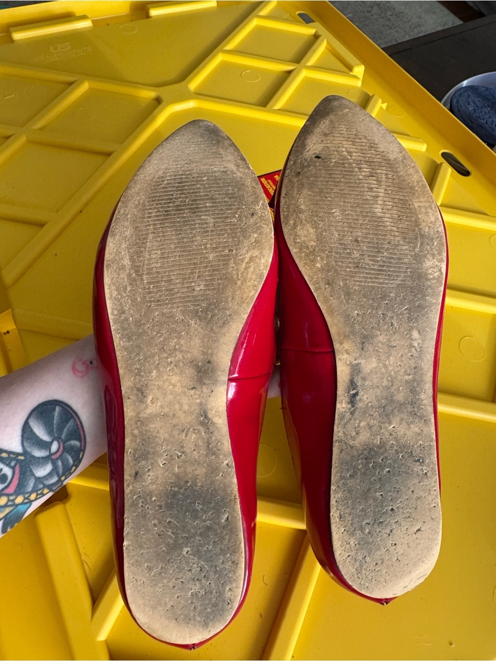 Red Patent Pointed-Toe Bow Flats - Women - Picture 3 of 5